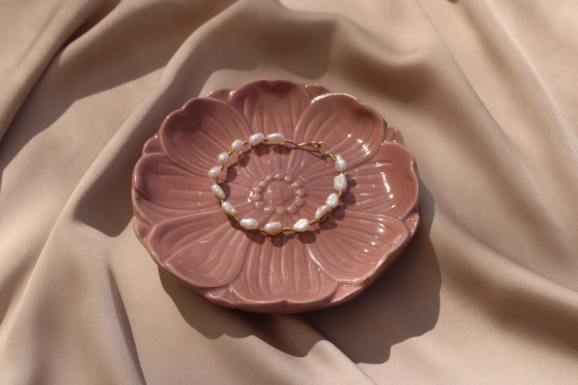 Serene Pearl Bracelet