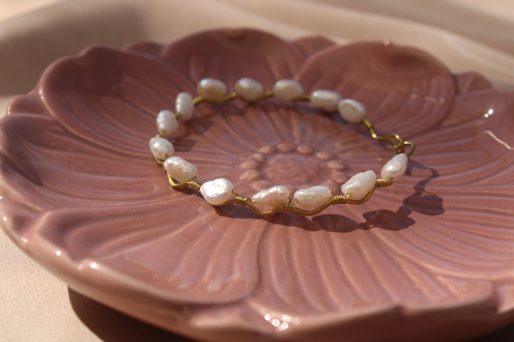 Serene Pearl Bracelet