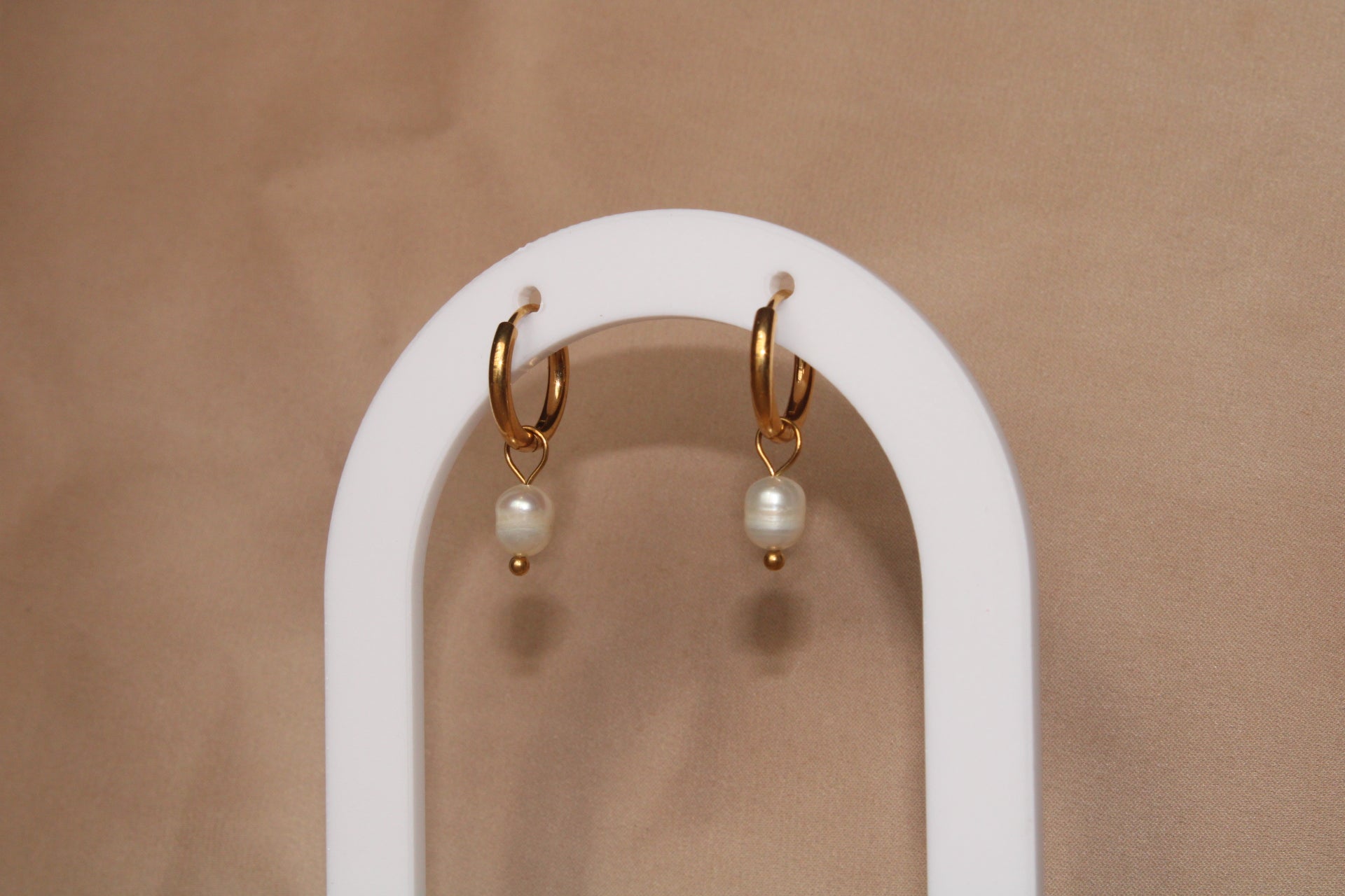 Seraphina Pearl Hoops