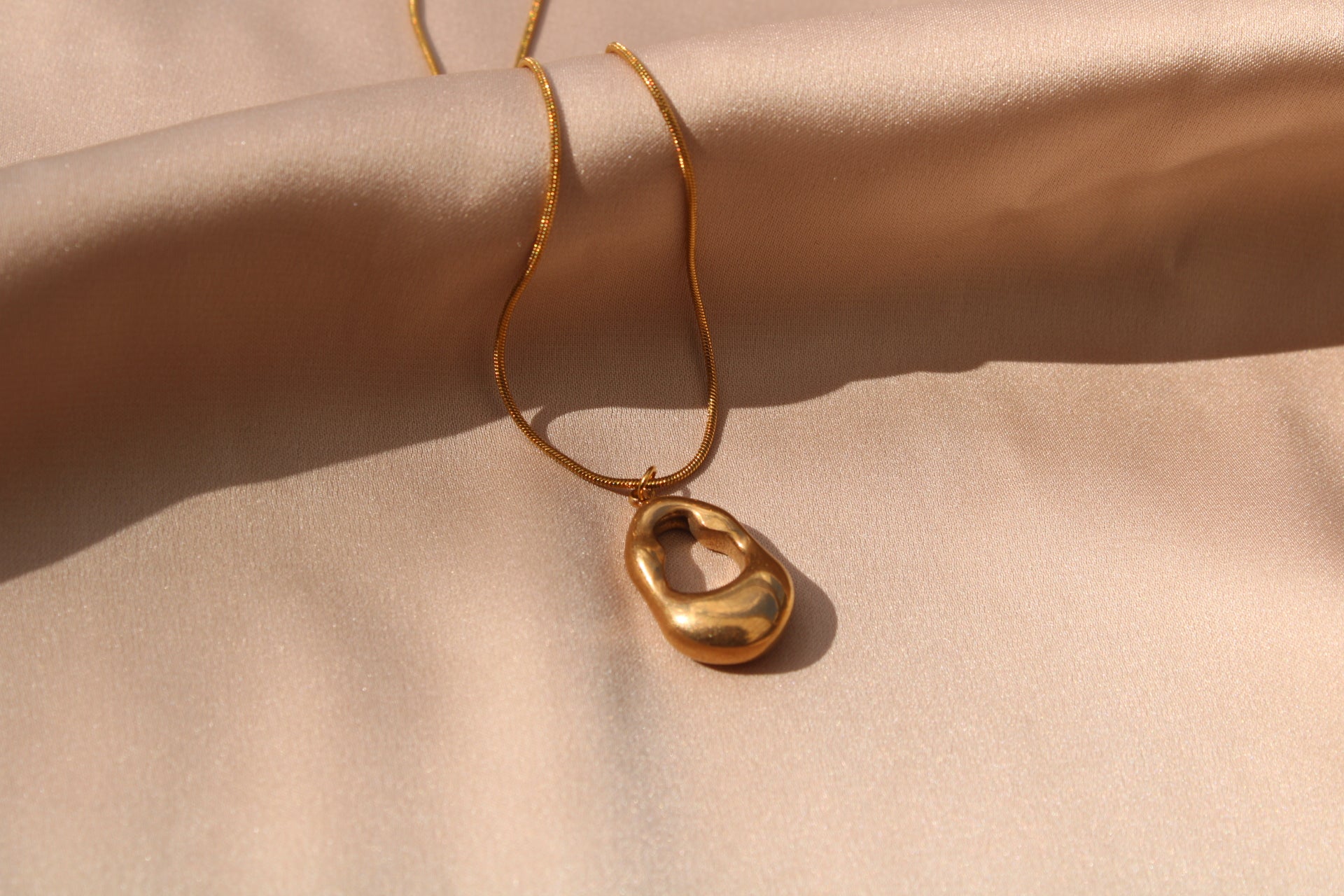 Sculpt Necklace
