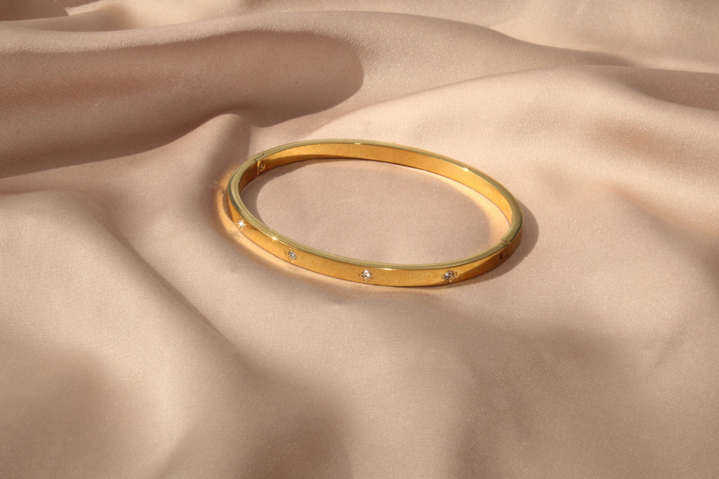 Solis Bangle